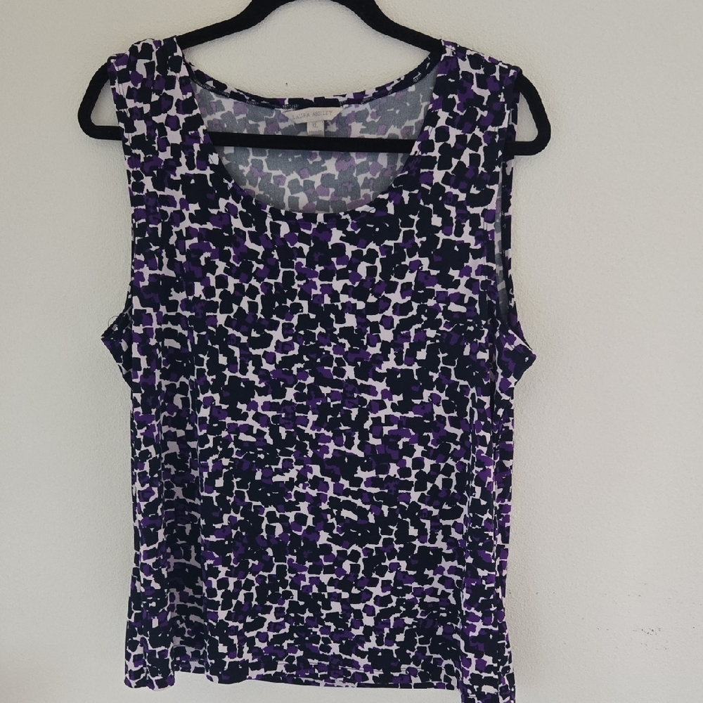 Elegant Laura Ashley Purple and Navy Abstract Tank Top
